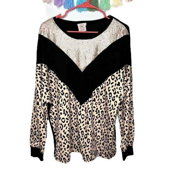 Grace and Emma Boutique Chevron Leopard Sequin Colorblock Top Jumper Size Large - Picture 3 of 13
